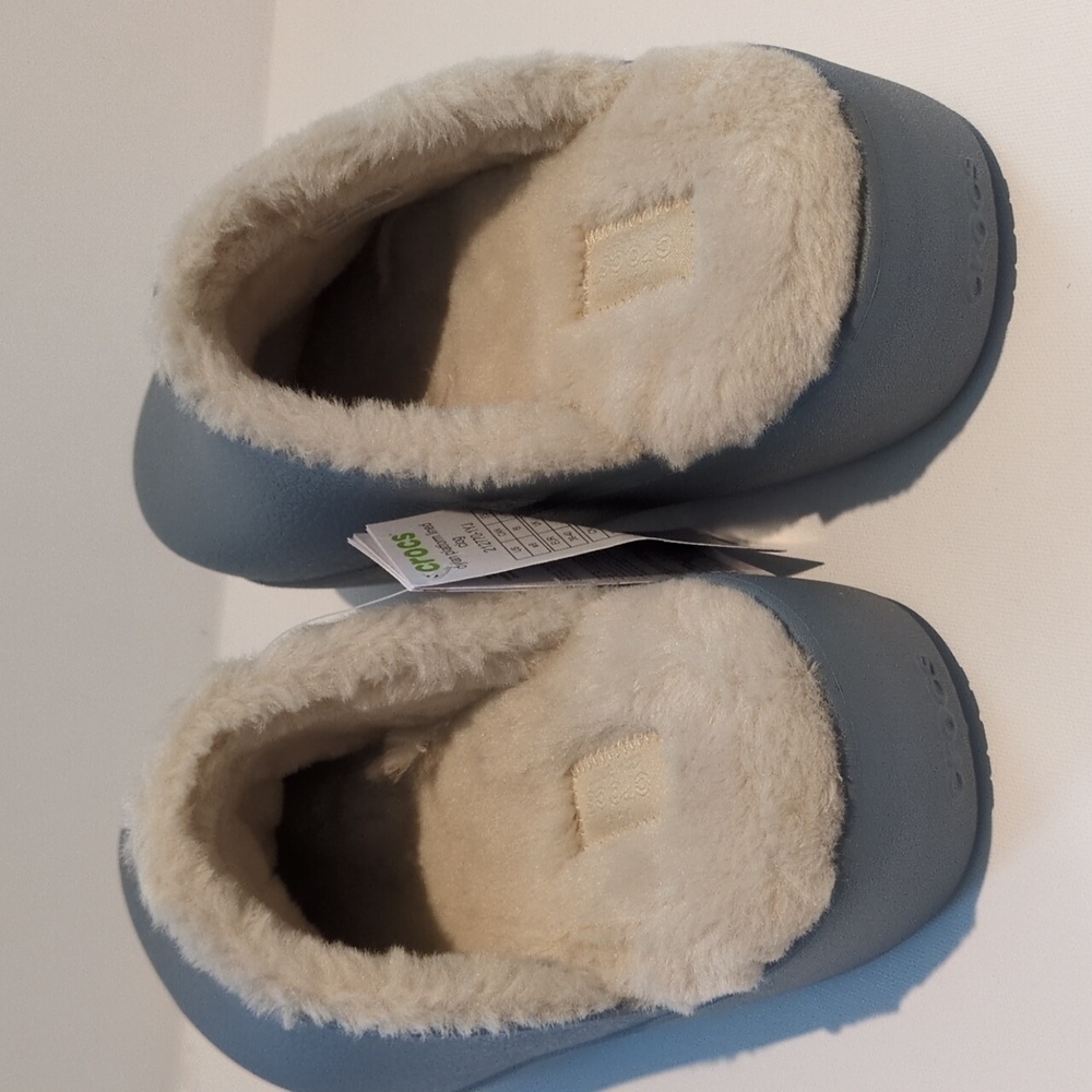 Lined Dylan Platform Crocs - image 3